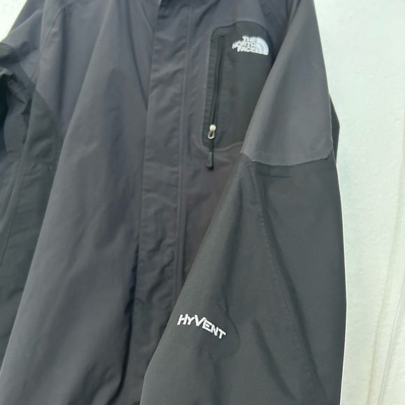The North Face Men's Hyvent Jacket - Picture 2 of 6